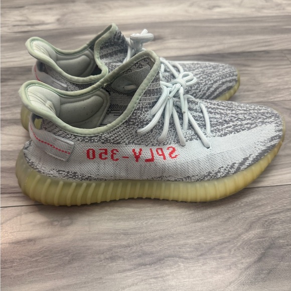 Adidas Yeezy Boost 350 Size 10.5 (no insoles) - Picture 2 of 6